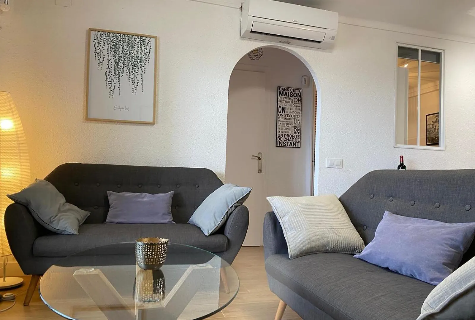 Appartement 4 Personnes Renove En Front De Mer Avec Vue Sur La Baie エンプリアブラバ アパート
