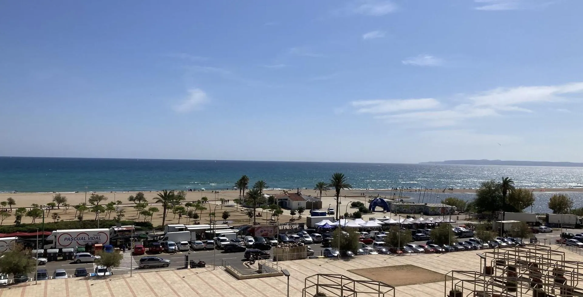 アパート Appartement 4 Personnes Renove En Front De Mer Avec Vue Sur La Baie エンプリアブラバ スペイン